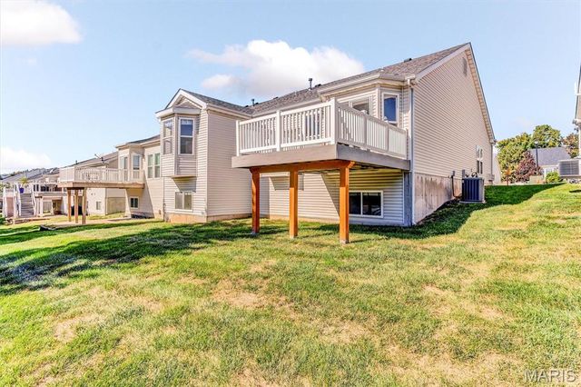 447 Angelique Place, St Charles, MO 63303