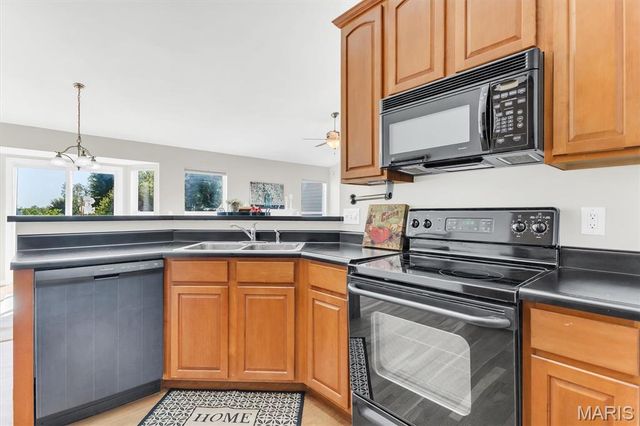 447 Angelique Place, St Charles, MO 63303