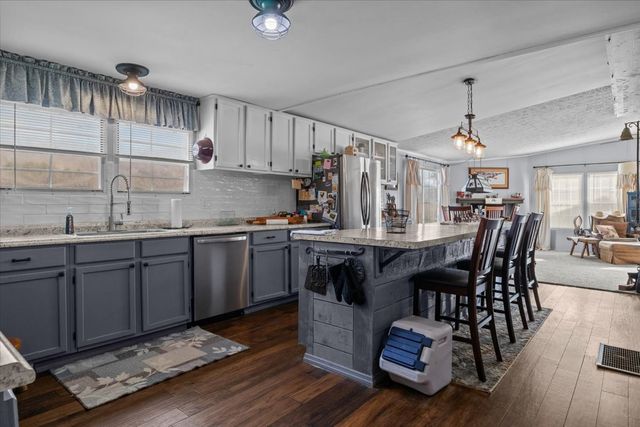 25 Cardinal Rd, Linden, TN 37096