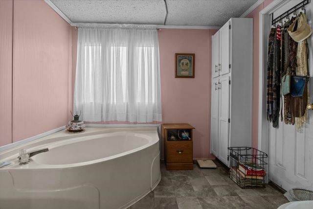 25 Cardinal Rd, Linden, TN 37096