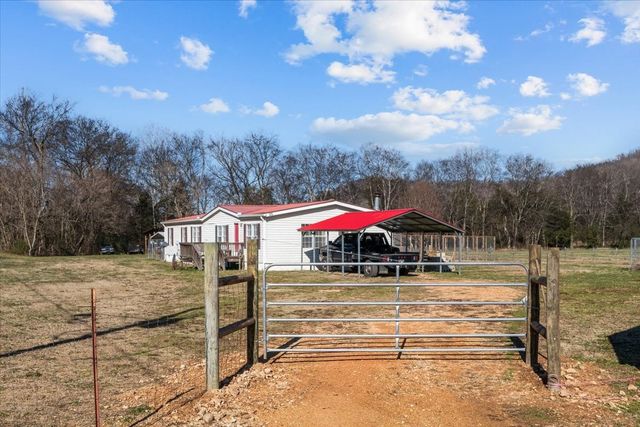 25 Cardinal Rd, Linden, TN 37096