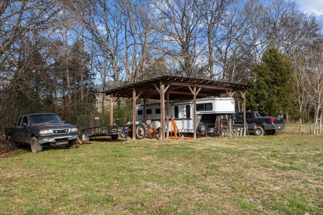 25 Cardinal Rd, Linden, TN 37096