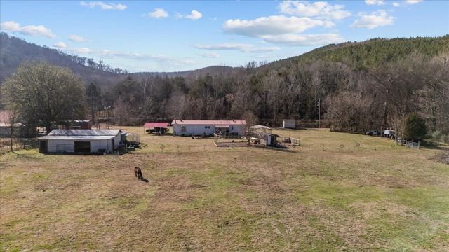 25 Cardinal Rd, Linden, TN 37096