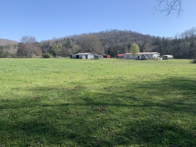 25 Cardinal Rd, Linden, TN 37096