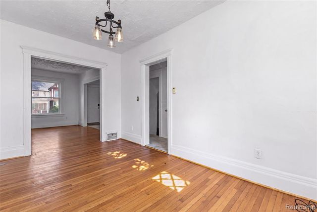 444 E Philadelphia Street, Detroit, MI 48202