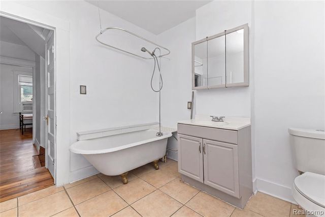 444 E Philadelphia Street, Detroit, MI 48202
