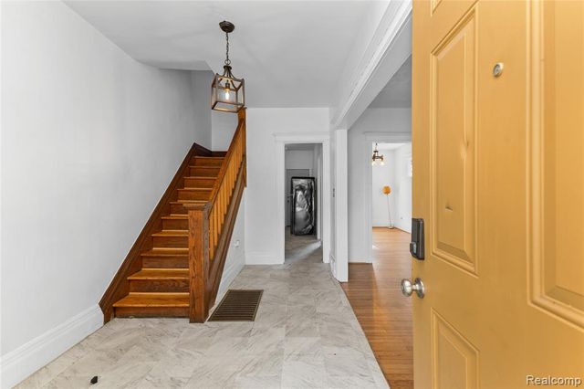 444 E Philadelphia Street, Detroit, MI 48202