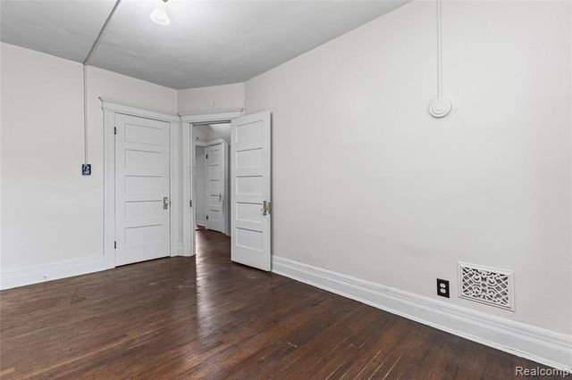 444 E Philadelphia Street, Detroit, MI 48202