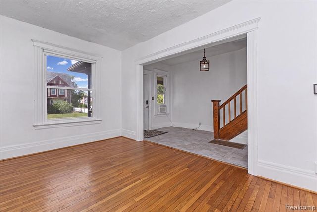 444 E Philadelphia Street, Detroit, MI 48202