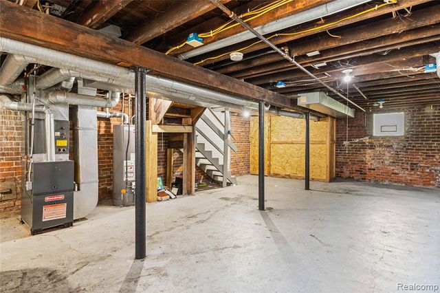 444 E Philadelphia Street, Detroit, MI 48202