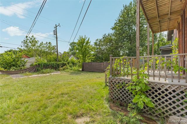 444 E Philadelphia Street, Detroit, MI 48202