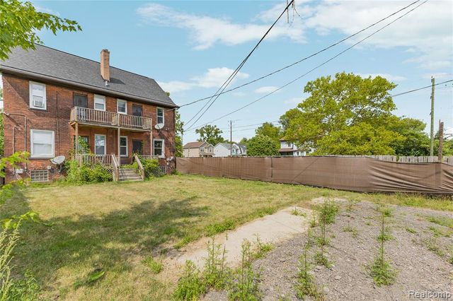 444 E Philadelphia Street, Detroit, MI 48202