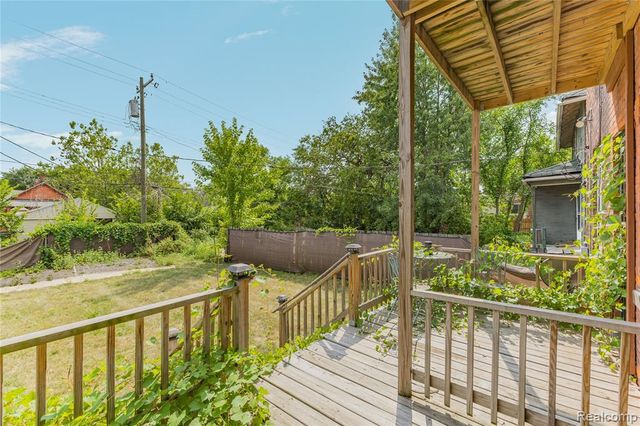 444 E Philadelphia Street, Detroit, MI 48202