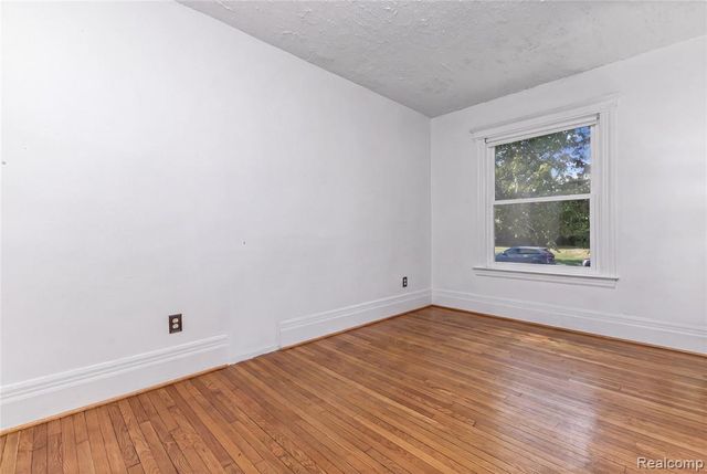 444 E Philadelphia Street, Detroit, MI 48202