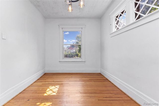 444 E Philadelphia Street, Detroit, MI 48202