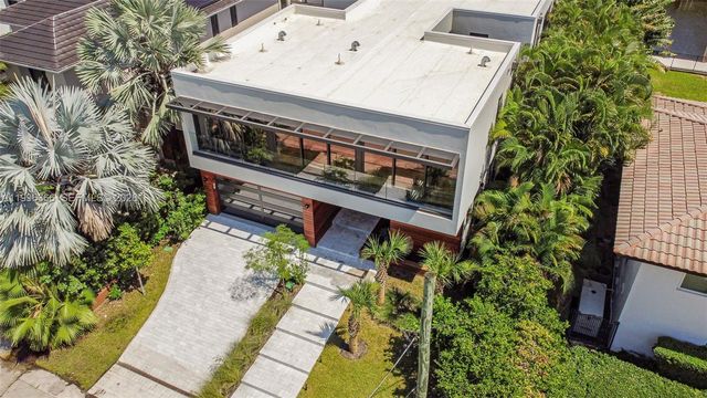 620 Solar Isle Drive, Fort Lauderdale, FL 33301