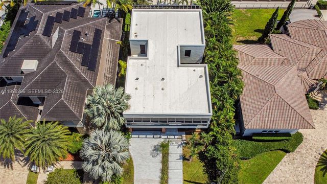 620 Solar Isle Drive, Fort Lauderdale, FL 33301