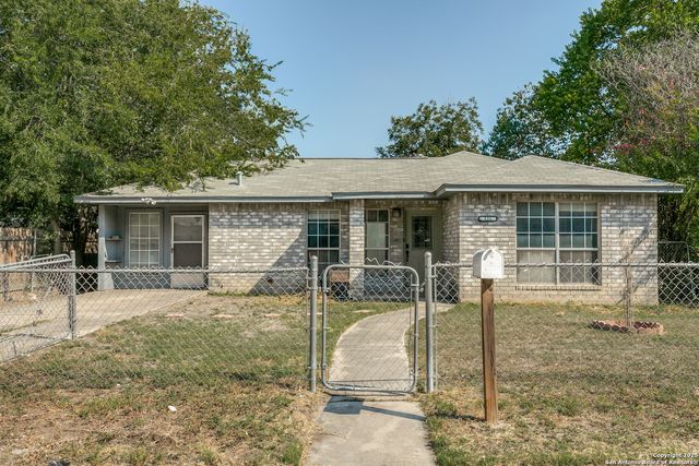 221 Sharer, San Antonio, TX 78208