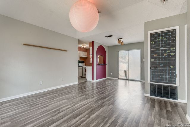 221 Sharer, San Antonio, TX 78208