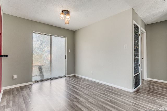 221 Sharer, San Antonio, TX 78208