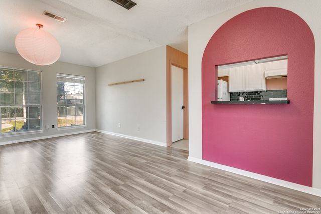 221 Sharer, San Antonio, TX 78208