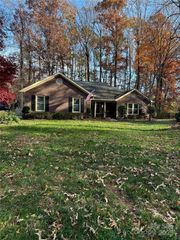 2164 Mill House Lane, Stallings, NC 28104