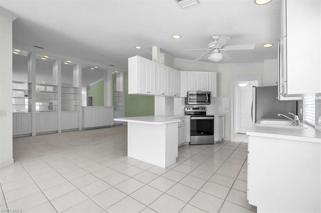 4155 Los Altos CT, Naples, FL 34109