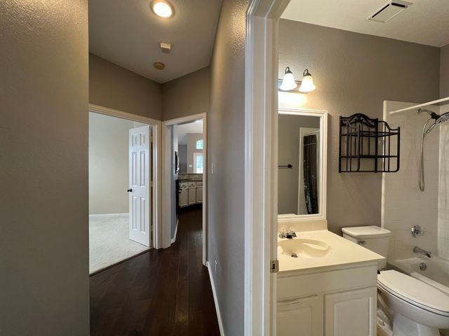 9811 Cliffside Drive, Irving, TX 75063