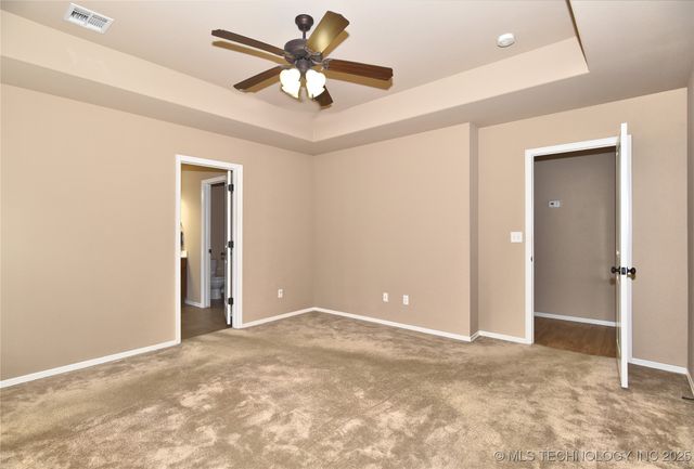 11008 S Olmstead Street W, Jenks, OK 74037