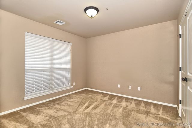 11008 S Olmstead Street W, Jenks, OK 74037