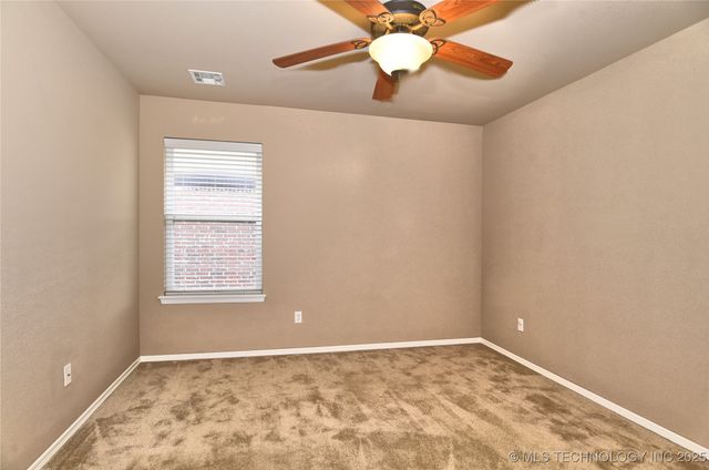 11008 S Olmstead Street W, Jenks, OK 74037