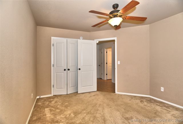 11008 S Olmstead Street W, Jenks, OK 74037