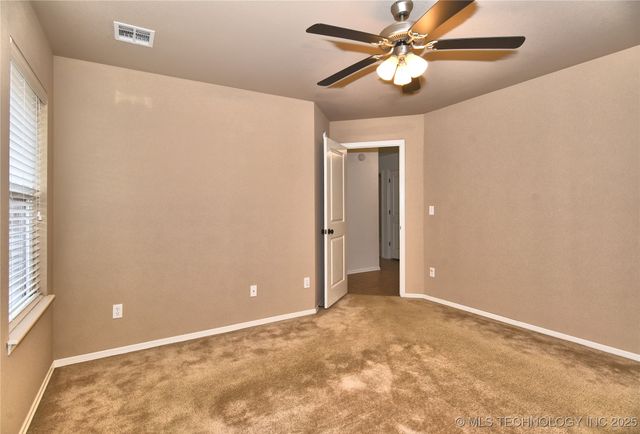 11008 S Olmstead Street W, Jenks, OK 74037