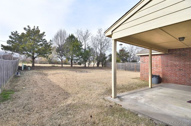11008 S Olmstead Street W, Jenks, OK 74037