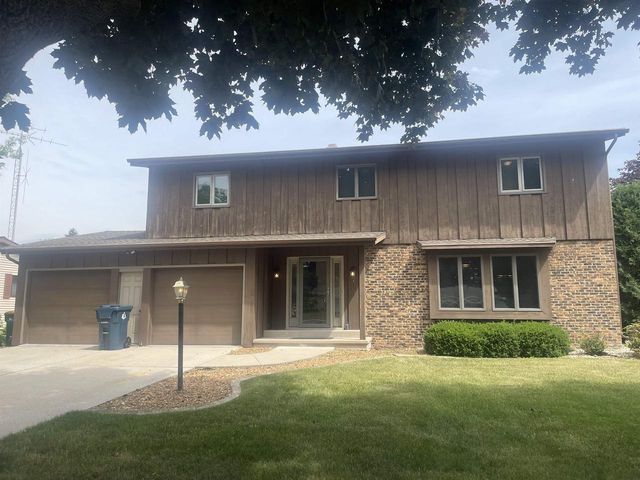 723 RUGGLES STREET, Fond Du Lac, WI 54935