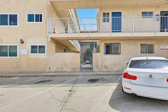 4477 Mentone Street Unit 105, San Diego, CA 92107