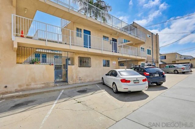 4477 Mentone Street Unit 105, San Diego, CA 92107