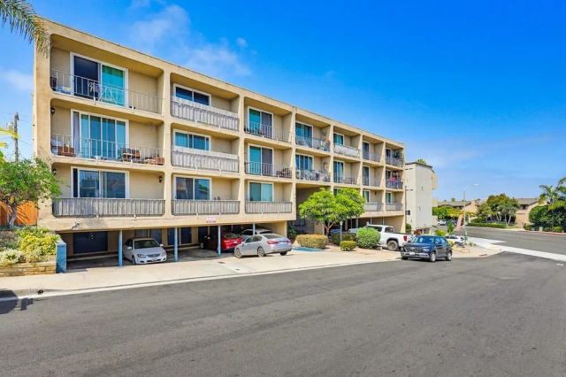 4477 Mentone Street Unit 105, San Diego, CA 92107
