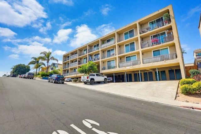 4477 Mentone Street Unit 105, San Diego, CA 92107