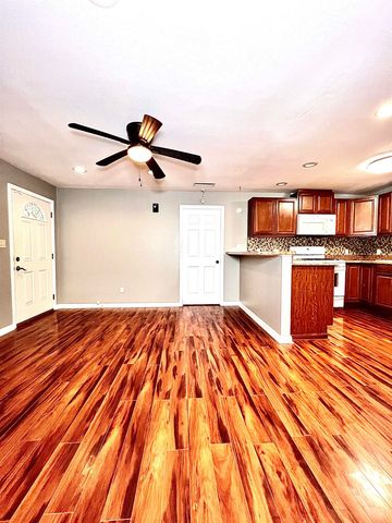 822 California Street, Tallahassee, FL 32304