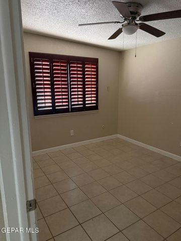 8877 DULCE Circle, El Paso, TX 79907