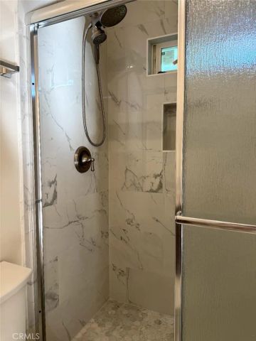 7429 Hesperia, Reseda, CA 91335