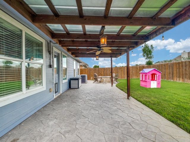 9013 Yosemite Trail, Cross Roads, TX 76227