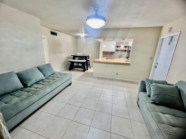 1631 NW 46th Ave 119, Lauderhill, FL 33313