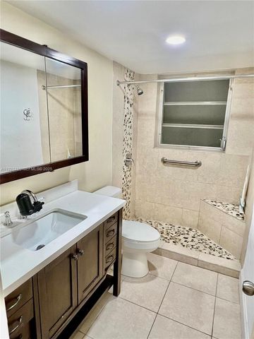 1631 NW 46th Ave 119, Lauderhill, FL 33313