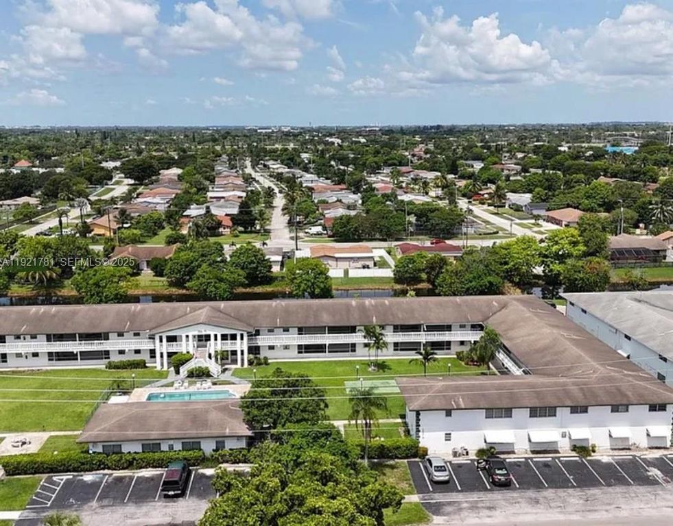 1631 NW 46th Ave 119, Lauderhill, FL 33313