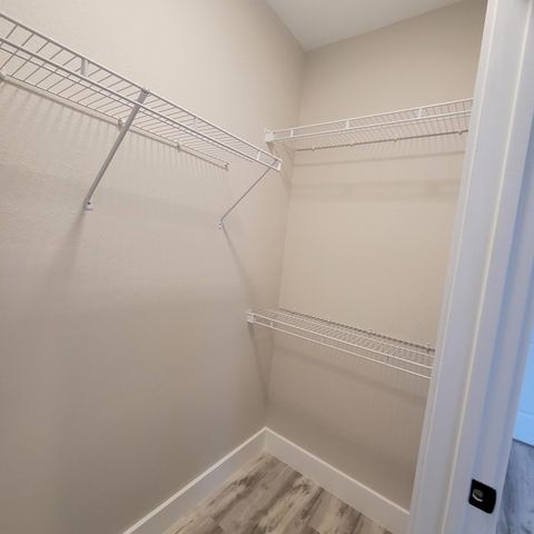 6418 EMERALD DUNES Drive 201, West Palm Beach, FL 33411