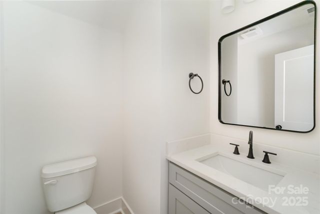 604 6th Street Court NW, Conover, NC 28613