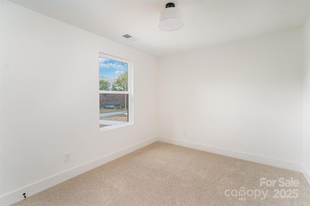 604 6th Street Court NW, Conover, NC 28613