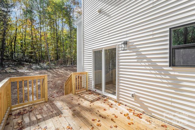 604 6th Street Court NW, Conover, NC 28613